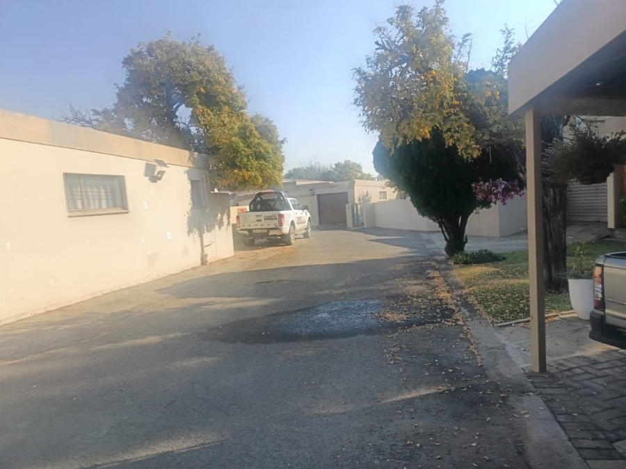 3 Bedroom Property for Sale in Rhodesdene Northern Cape
